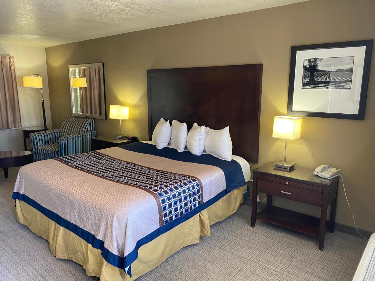 Vino Inn & Suites Atascadero Bagian luar foto