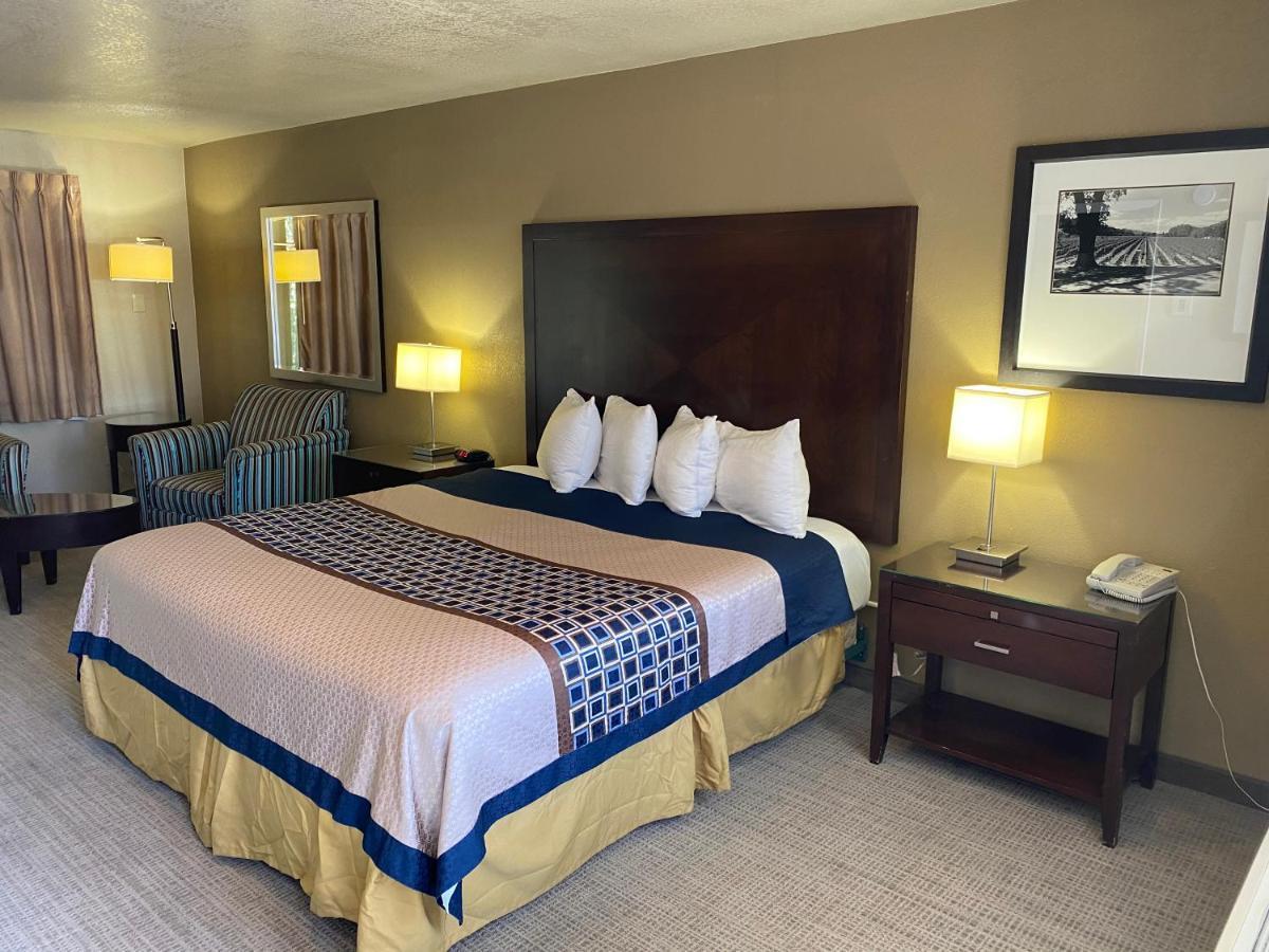 Vino Inn & Suites Atascadero Bagian luar foto
