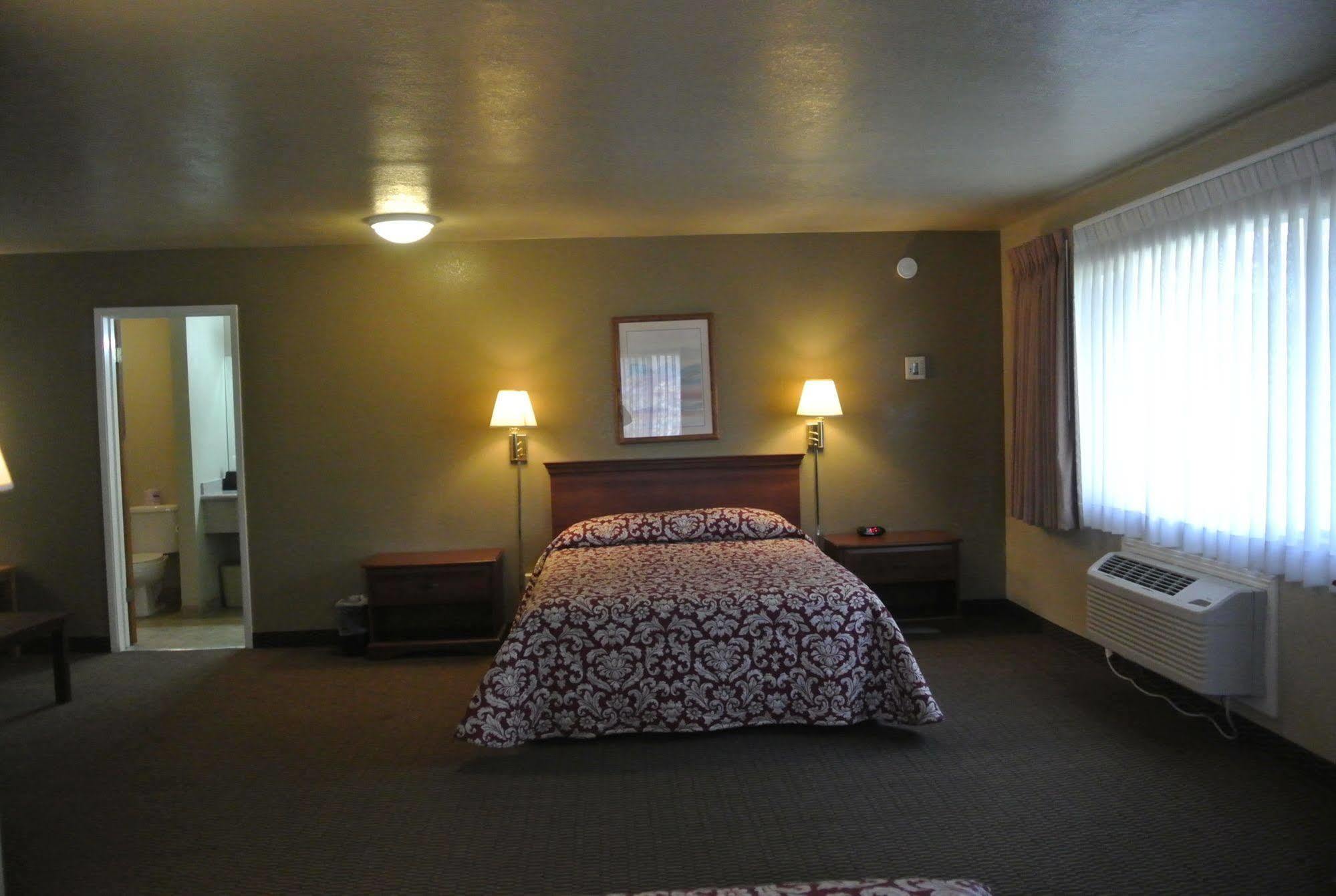 Vino Inn & Suites Atascadero Bagian luar foto
