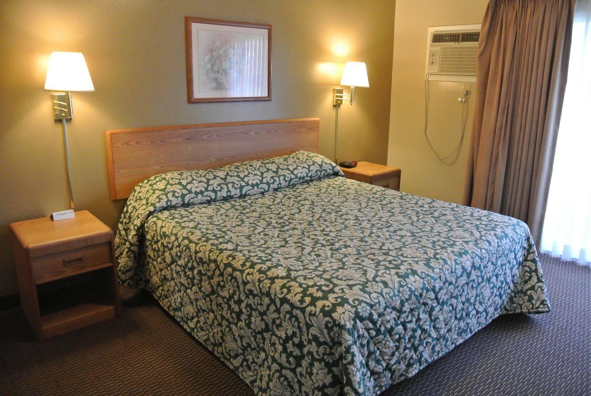 Vino Inn & Suites Atascadero Bagian luar foto