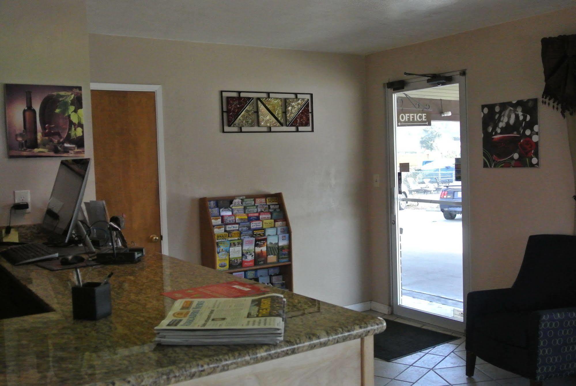 Vino Inn & Suites Atascadero Bagian luar foto