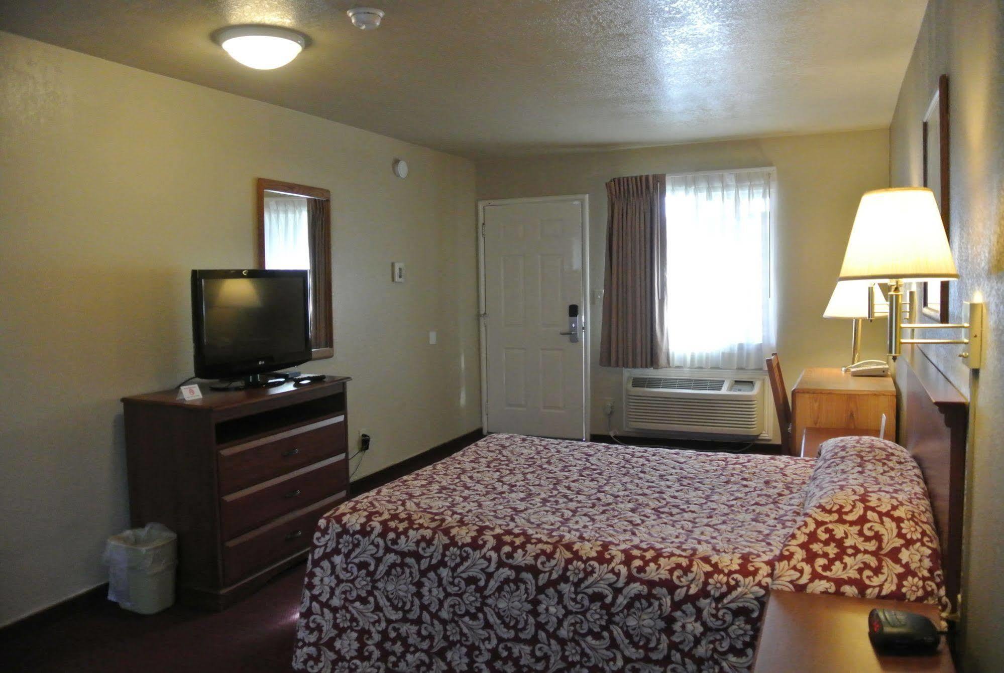 Vino Inn & Suites Atascadero Bagian luar foto