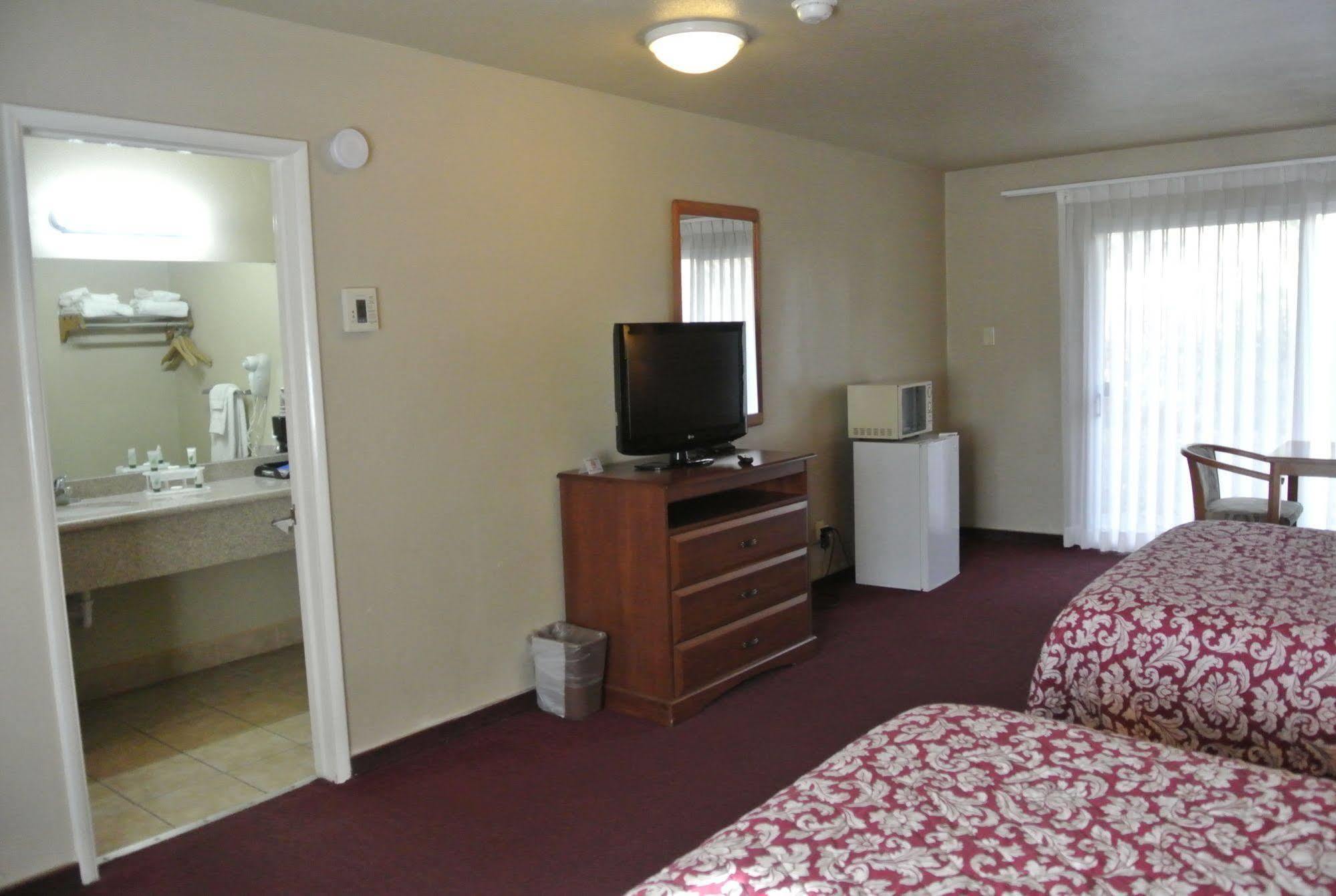 Vino Inn & Suites Atascadero Bagian luar foto