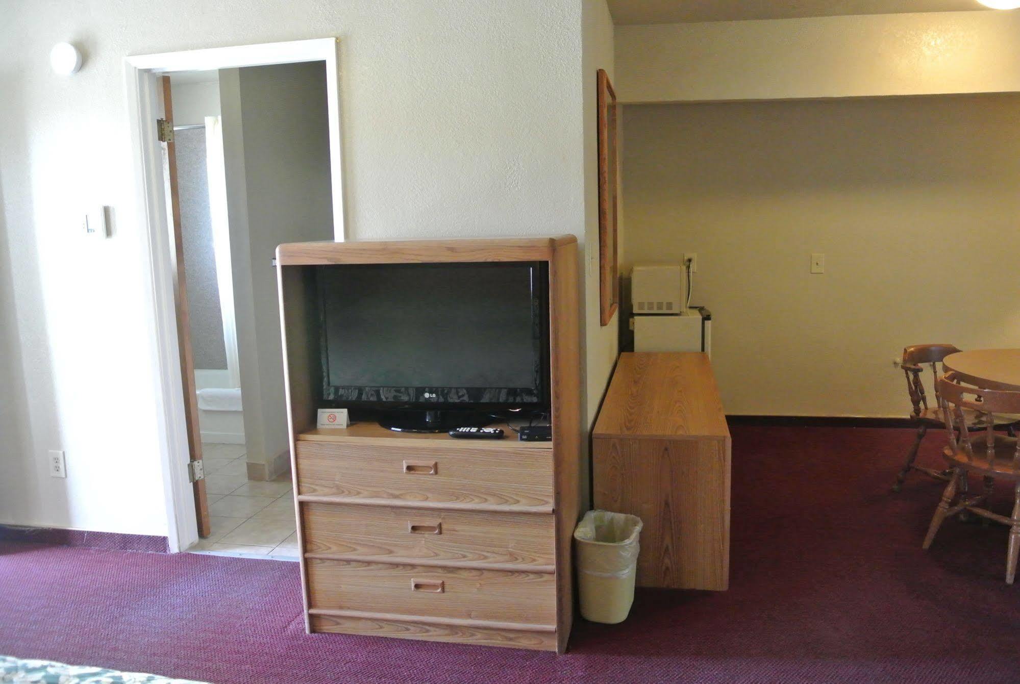 Vino Inn & Suites Atascadero Bagian luar foto