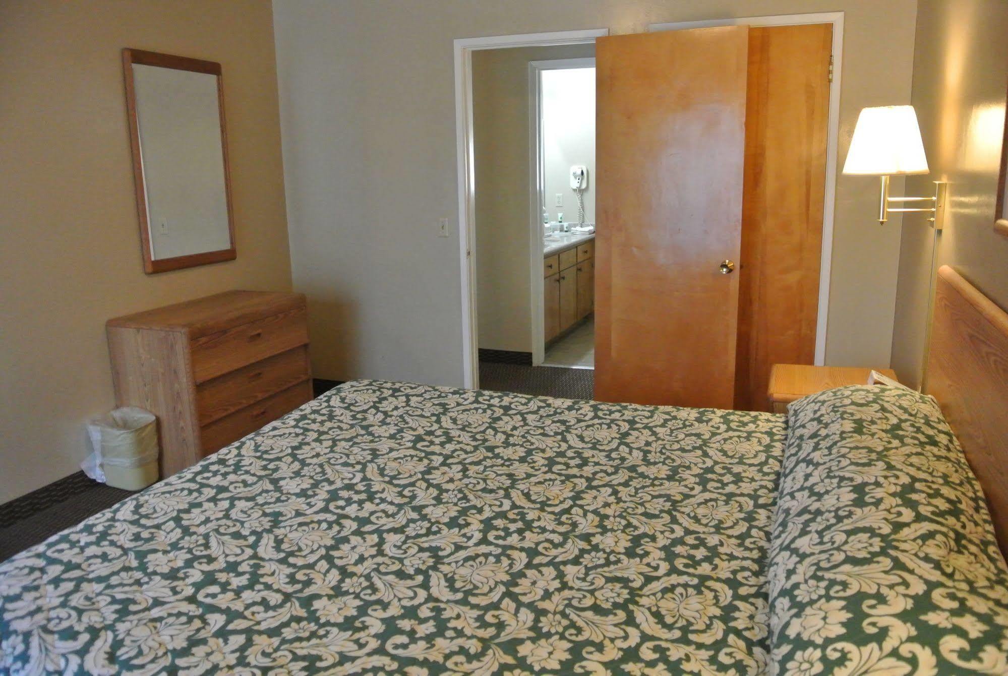 Vino Inn & Suites Atascadero Bagian luar foto